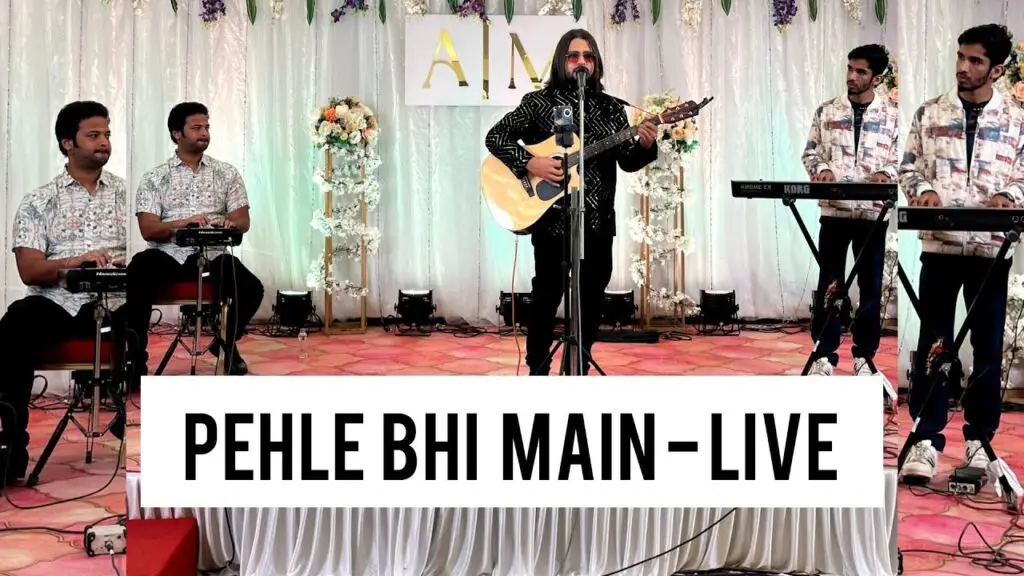 Live singer for hire in Mumbai performing at a wedding party