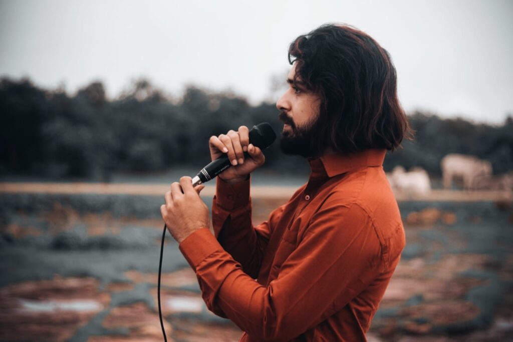 Book Live Singer in Dubai